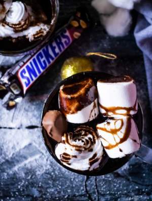 snickers hot chocolate with marshmallows