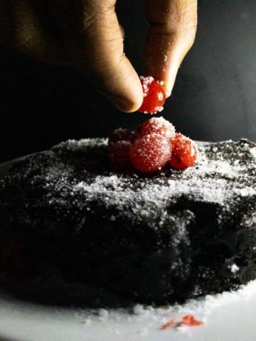 2-Ingredient Chocolate Cake