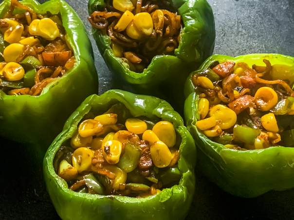 Lo-Mein Noodles Stuffed Bell Peppers without mozzarella cheese on top