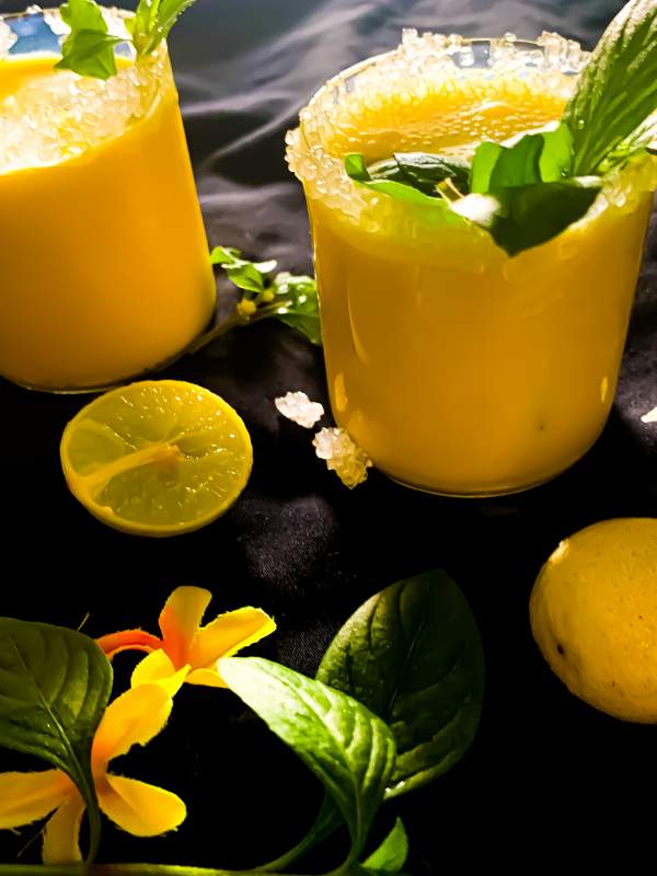 Honey Lemon Turmeric Smoothie