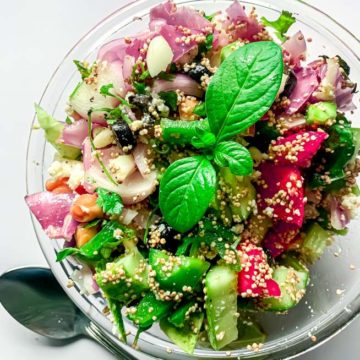 Low Carb Mediterranean Quinoa Salad with Chickpeas