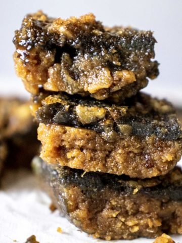 Gingersnap crusted Pumpkin Praline Bars