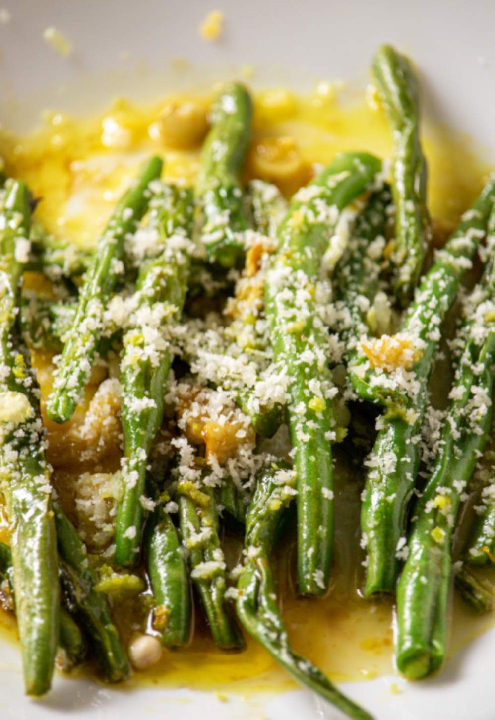 Garlic Butter Sauteed Green Beans with Parmesan