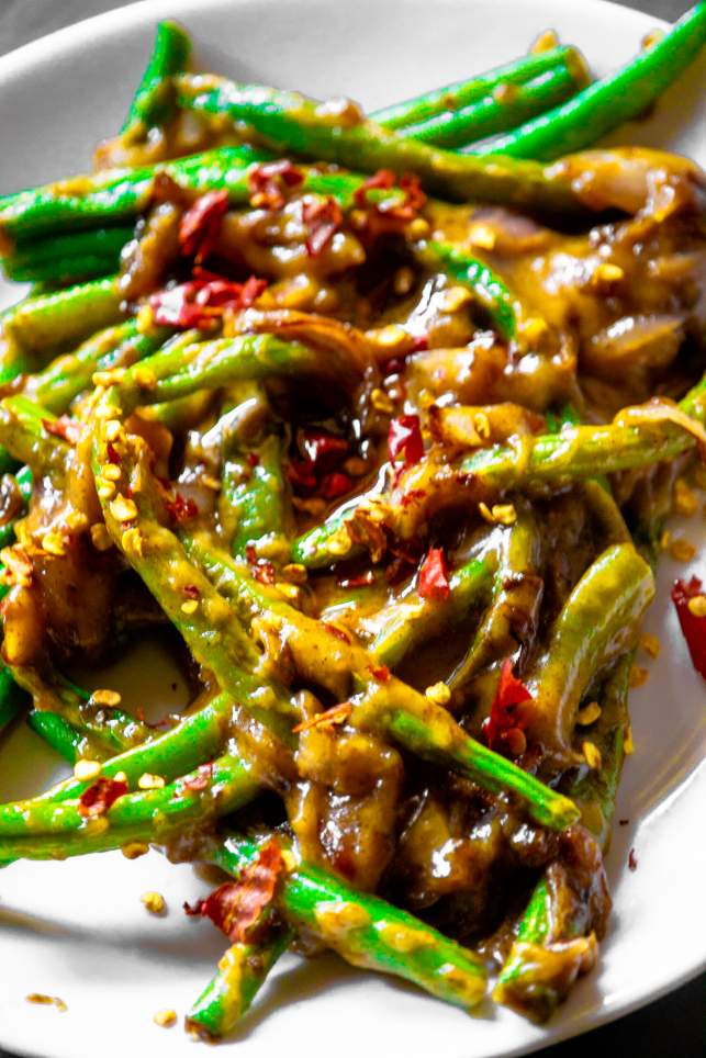 Maple Mustard Glazed Green Beans close view
