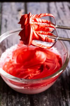 red buttercream frosting