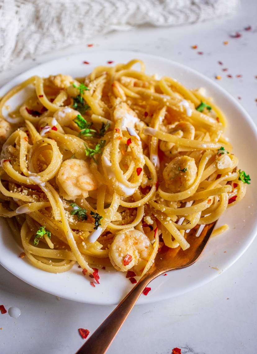 Creamy Garlic Shrimp Pasta 