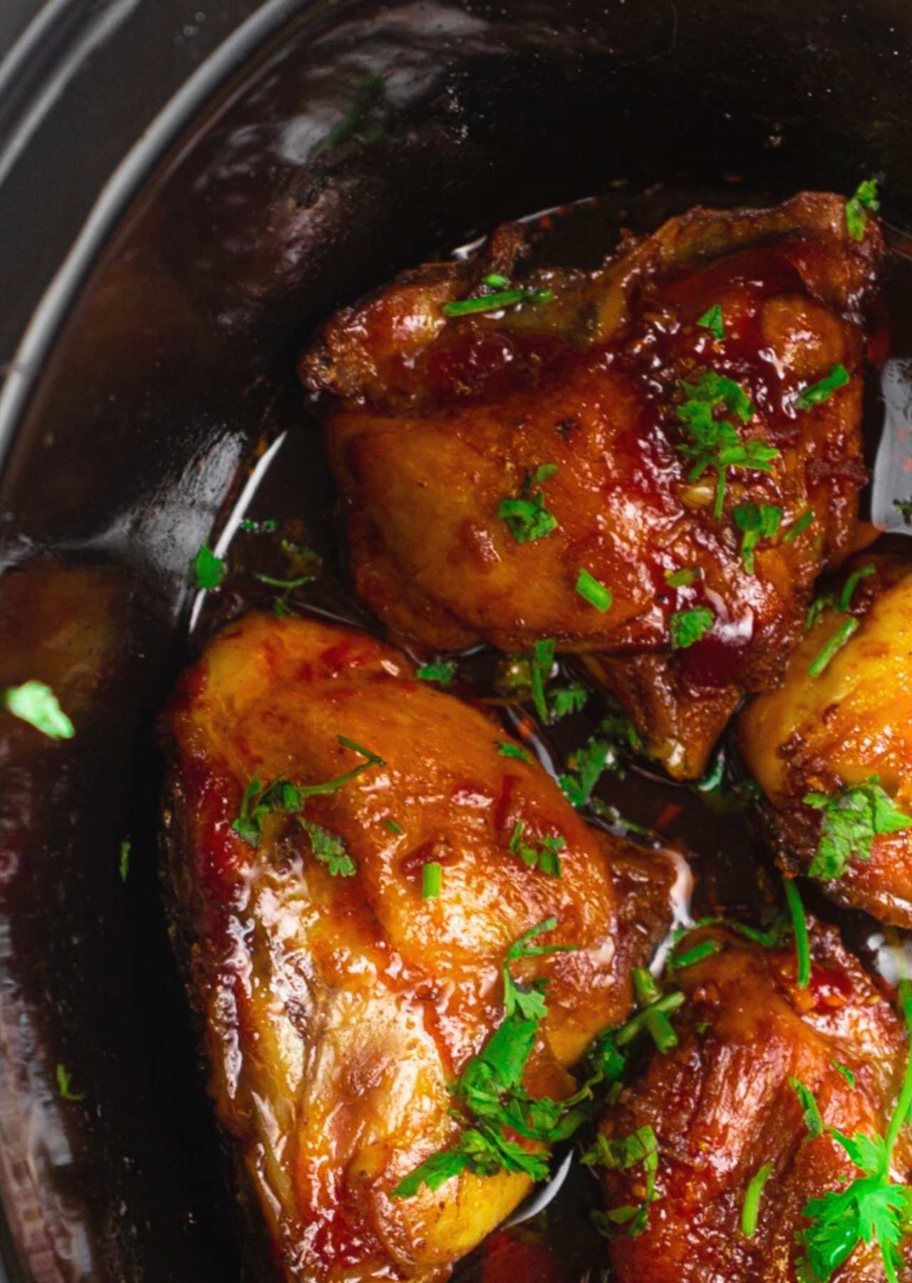 chicken thighs in the slow cooker with parsley