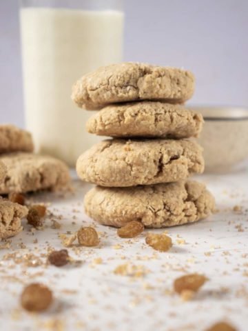 Flourless Oatmeal Raisin Cookies with raisins and milk