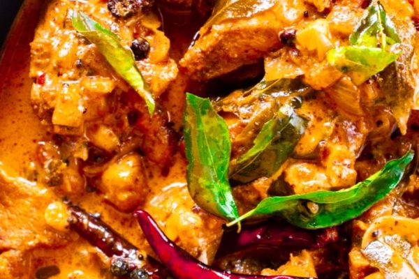 malabar chicken curry with curry leaves and dried red ch