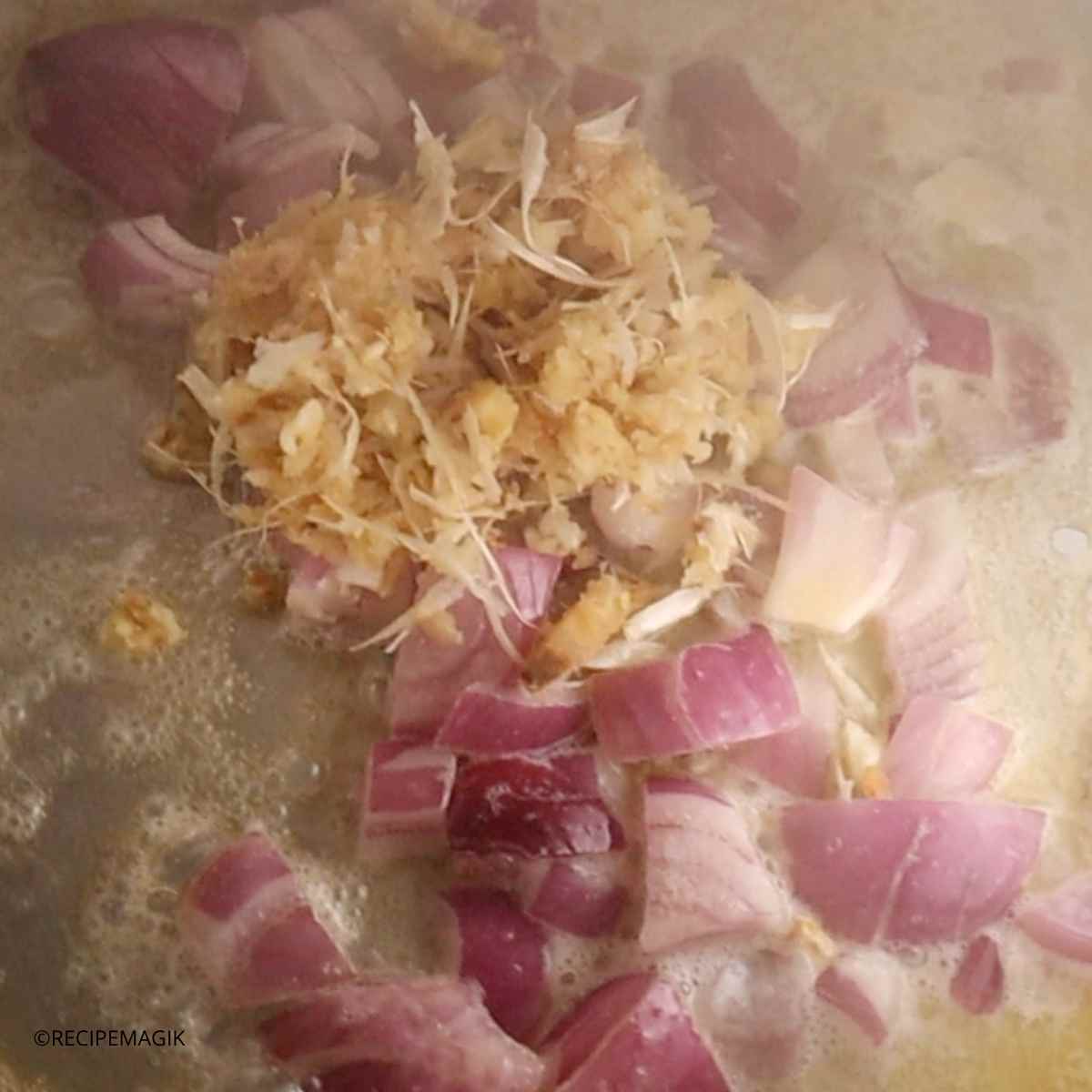 searing onions ginger and garlic in instant pot