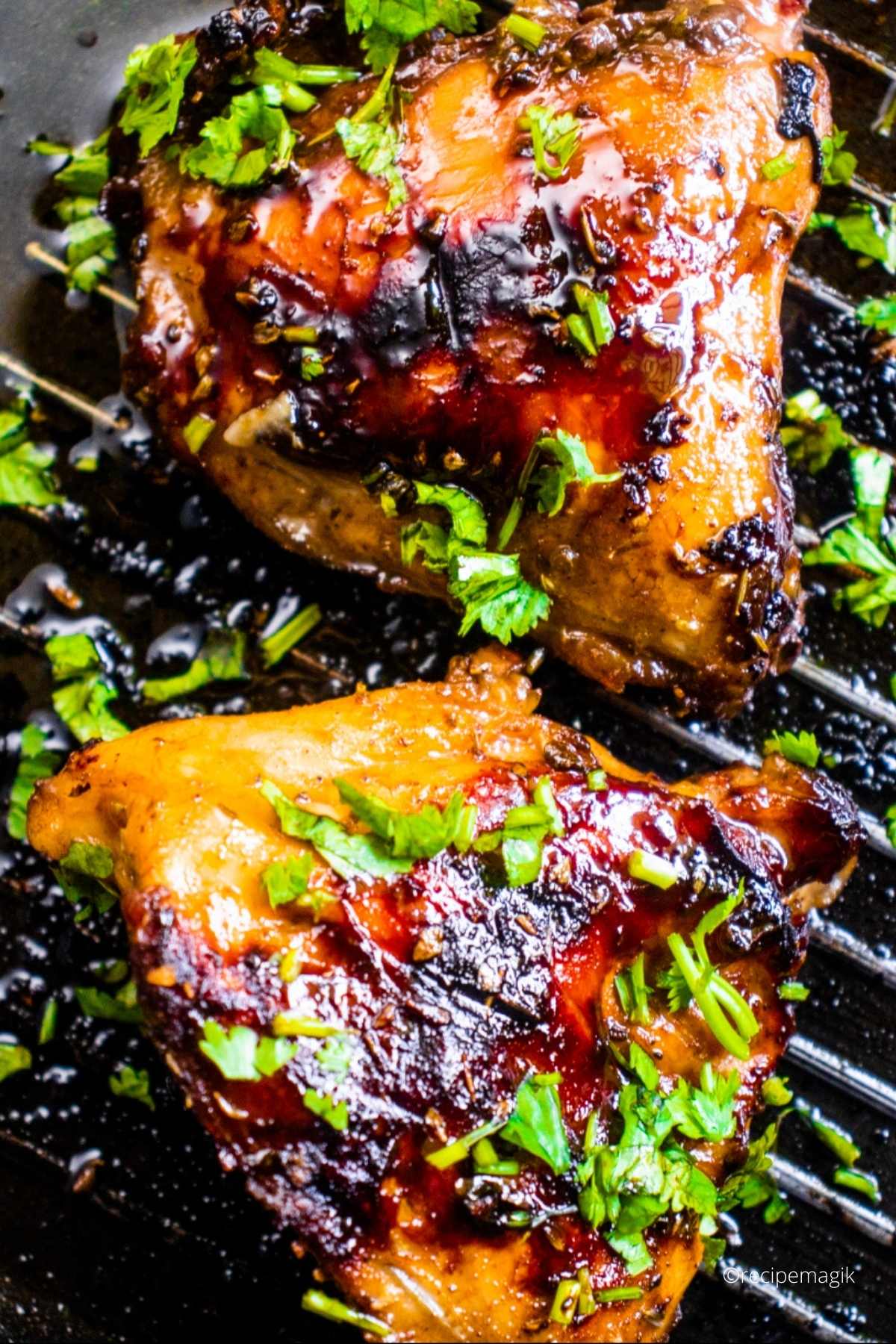 grilled balsamic marinated chicken thighs with parsley