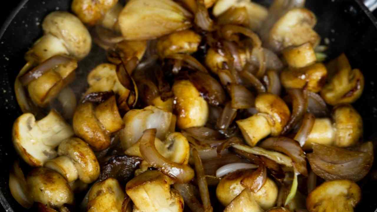 browning onions and mushrooms