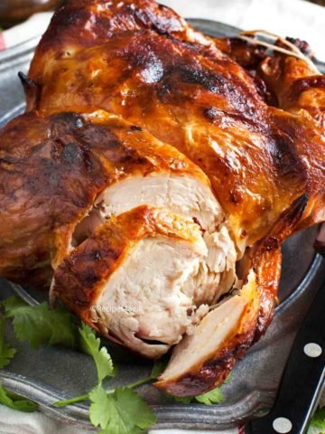 roasted chicken carved in slices