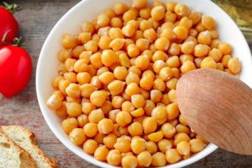 cooked chickpeas in a large bowl