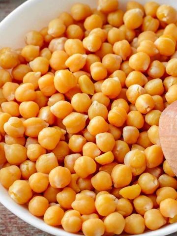 cooked chickpeas in a large bowl
