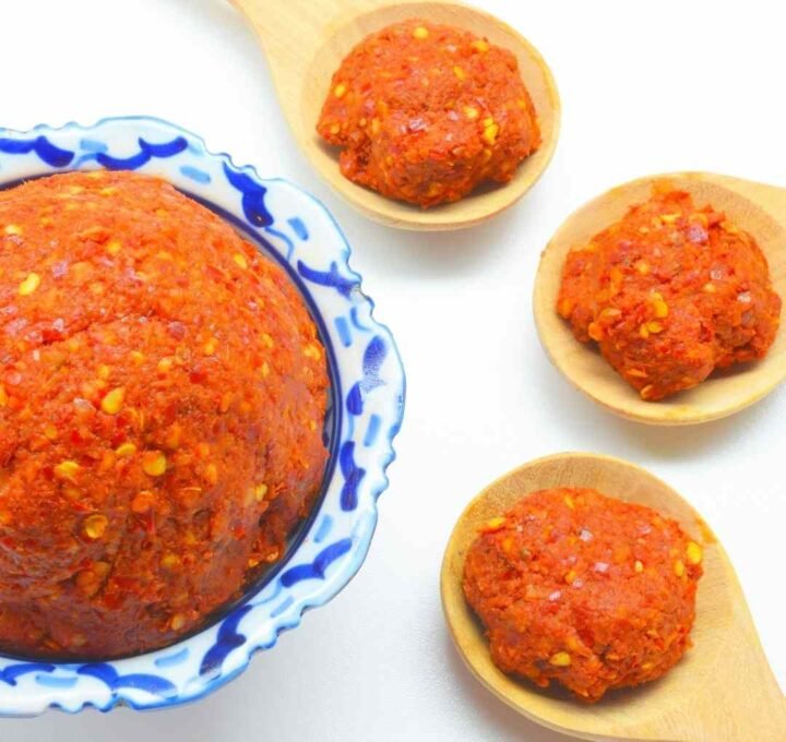 Authentic Thai Red Curry Paste Recipe 🇹🇭