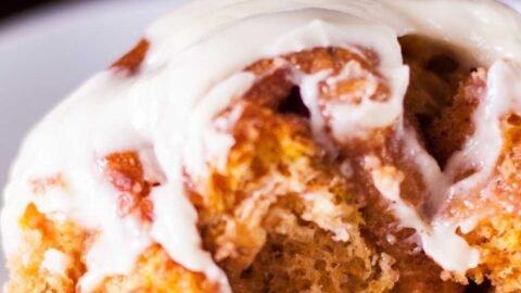 pumpkin cinnamon rolls with soft center