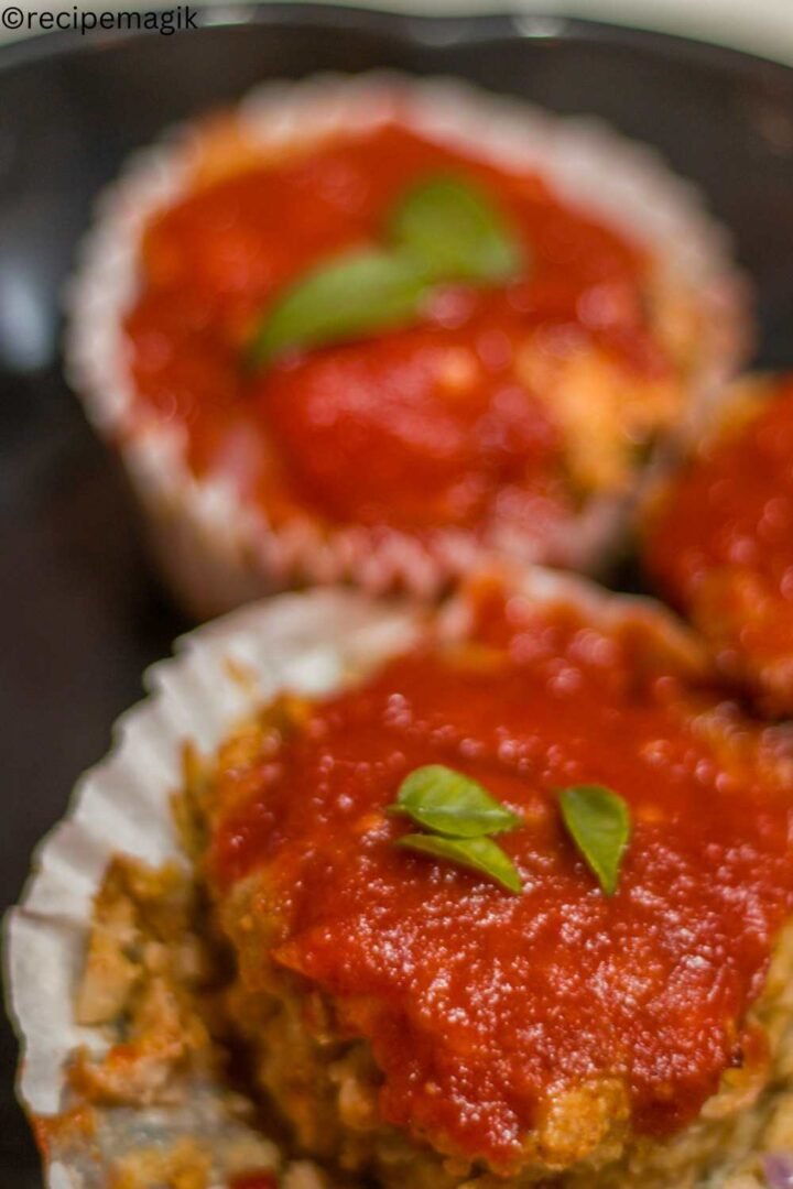 Easy Meatloaf Muffins With Oatmeal RecipeMagik