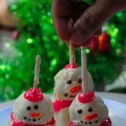 snowman cake pops