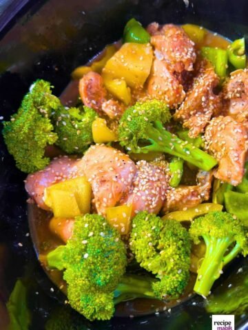 slow cooker pineapple teriyaki chicken with broccoli and bell peppers